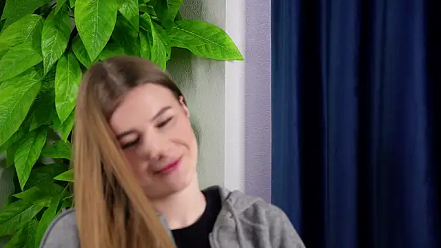 DixieVarlas online show from 03.08.26