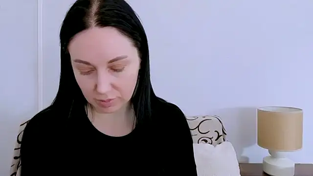 MiaFair online show from 04.10.26