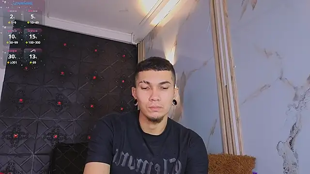 Logan and Reachel online show from 04.17.26