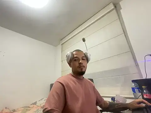 Maximo Garcia17 online show from 03.08.26