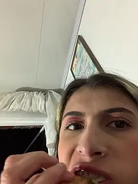 Candy Lennon online show from 03.03.26