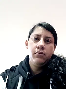 LunaDamasco online show from 04.18.26