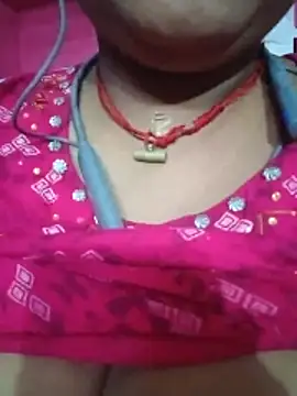 Snapshot of Karishma_bhabi99A chatting on 07.02.26 Karishma bhabi99A online show from 07.02.26