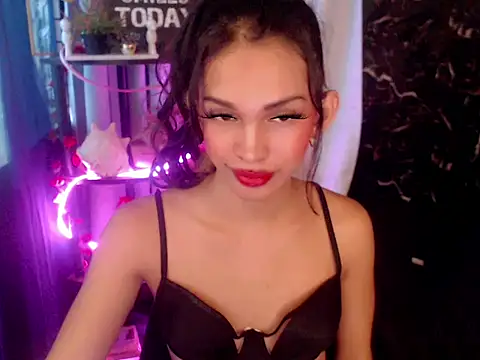 Snapshot of GoddessHugeCock chatting on 03.03.26 GoddessHugeCock online show from 03.03.26