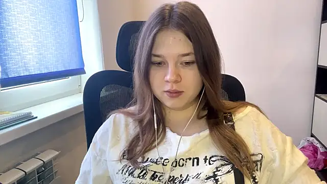 TomikoPfau online show from 03.20.26