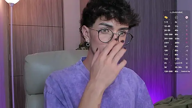 Snapshot of sr_sprinkles chatting on 02.20.26 sr sprinkles online show from 02.20.26