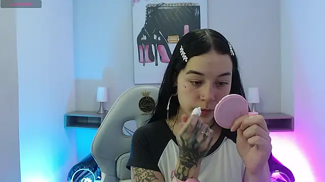 Snapshot of Abbycollins_27_x chatting on 03.04.26 Abbycollins 27 x online show from 03.04.26