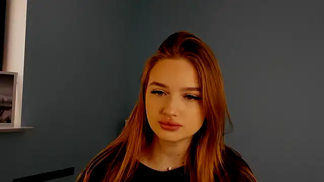 Snapshot of SolLocy chatting on 02.21.26 SolLocy online show from 02.21.26