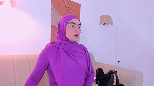 Malika Noor online show from 07.21.26