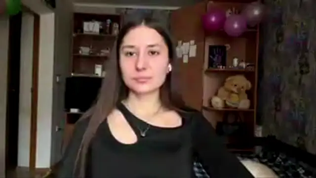 Snapshot of poly_princess chatting on 02.25.26 poly princess online show from 02.25.26