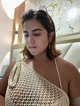 Snapshot of Lilithgomez_ chatting on 04.17.26 Lilithgomez online show from 04.17.26