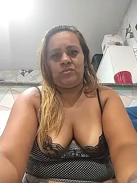 Snapshot of Ekica chatting on 02.28.26 Ekica online show from 02.28.26