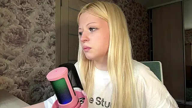 JeneeBIanks online show from 04.24.26