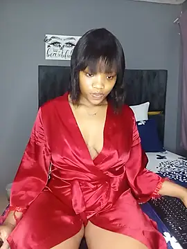 Snapshot of Divine_Beautyxx chatting on 07.17.26 Divine Beautyxx online show from 07.17.26