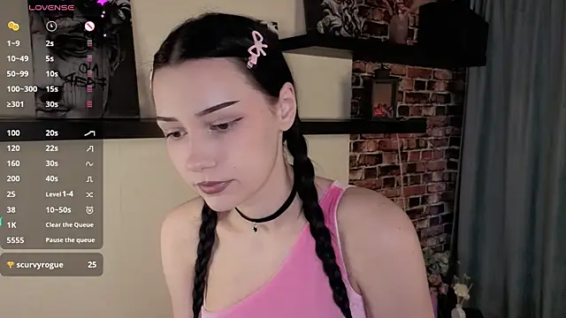 Six Seven7 online show from 04.12.26