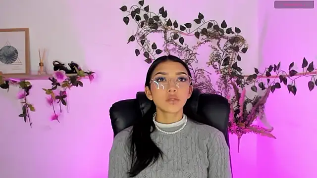 jaulyn 18 online show from 03.31.26