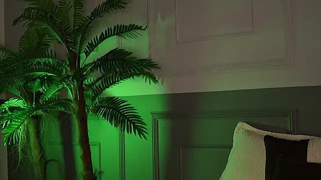 Amara Velvet  online show from 04.18.26