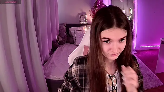 Snapshot of Ann_Wood chatting on 03.04.26 Ann Wood online show from 03.04.26