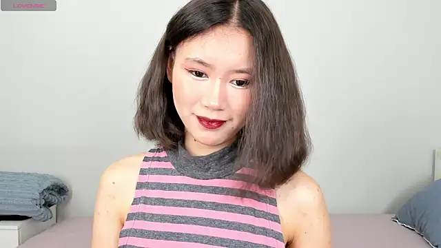 Kiraeko online show from 05.15.26