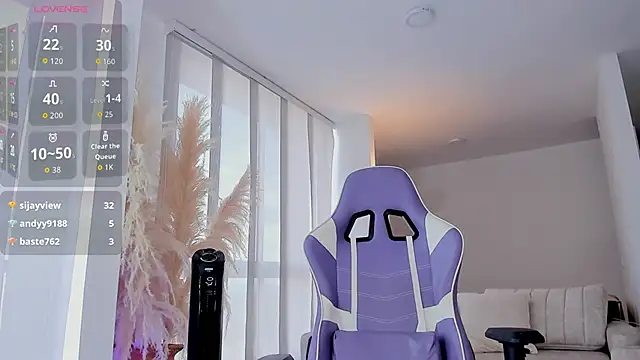 sofiawiliams online show from 04.18.26
