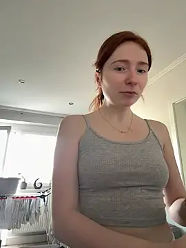 Snapshot of HoneyBunny18 chatting on 02.26.26 HoneyBunny18 online show from 02.26.26