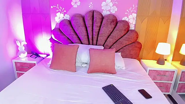 Sara colyn online show from 04.05.26