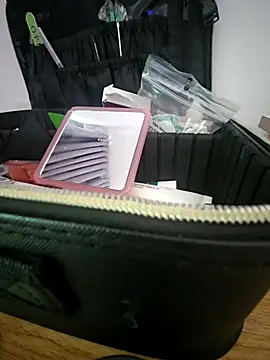 Snapshot of Halyken chatting on 03.04.26 Halyken online show from 03.04.26