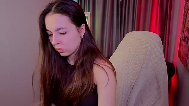 Snapshot of BellaThery chatting on 07.11.26 BellaThery online show from 07.11.26