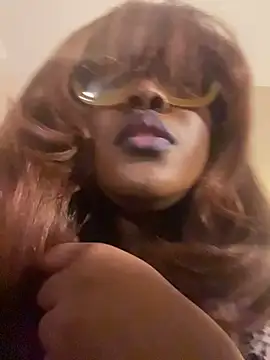 Snapshot of MadameXtasy chatting on 02.26.26 MadameXtasy online show from 02.26.26