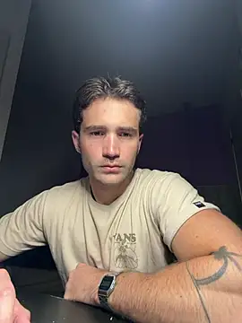 Snapshot of dimitri25987 chatting on 06.10.26 dimitri25987 online show from 06.10.26