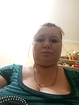 Snapshot of KiraStanton chatting on 02.22.26 KiraStanton online show from 02.22.26