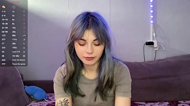 Emmibrilson online show from 04.19.26