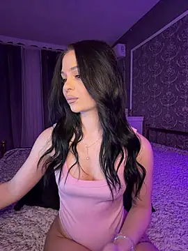 Olivia Noor online show from 05.14.26