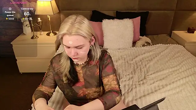 Ivy Marlowe online show from 06.07.26