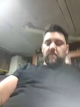 Snapshot of yomismo1986- chatting on 02.27.26 yomismo1986- online show from 02.27.26