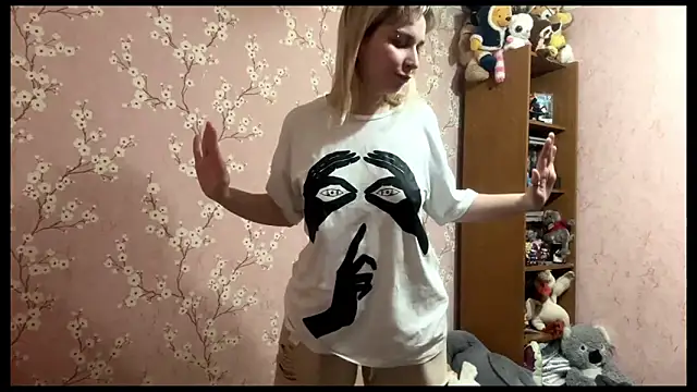 LiraDreamX online show from 04.23.26