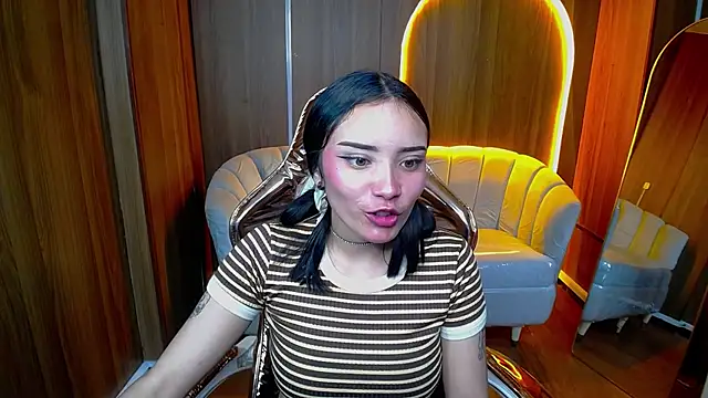 Snapshot of Daphne_nicole_b chatting on 02.28.26 Daphne nicole b online show from 02.28.26