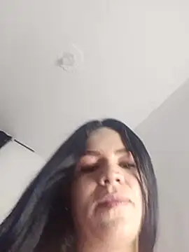 Snapshot of Mariana_jaramillo chatting on 02.27.26 Mariana jaramillo online show from 02.27.26