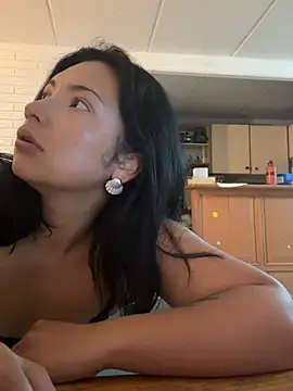 susi chimm online show from 04.18.26