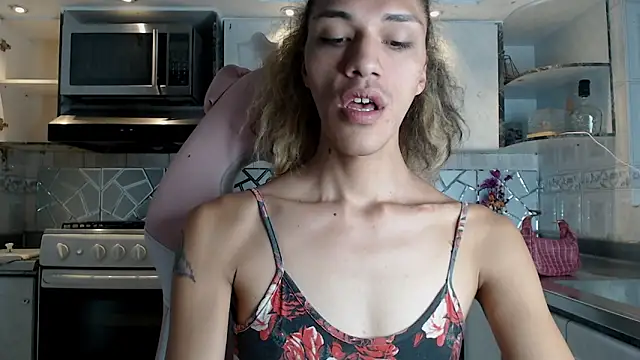 Snapshot of CrisOzzz chatting on 03.01.26 CrisOzzz online show from 03.01.26