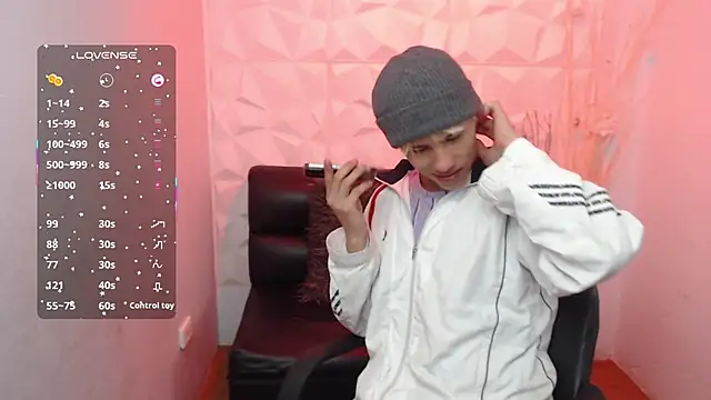 Snapshot of Stich_23 chatting on 06.24.26 Stich 23 online show from 06.24.26