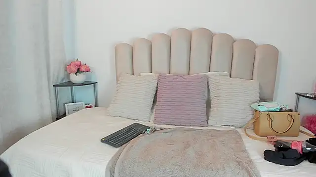 Snapshot of celeste_z chatting on 03.04.26 celeste z online show from 03.04.26