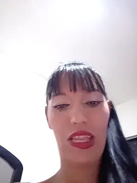 sandy 11  online show from 04.13.26