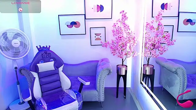 Snapshot of Chloe_meoww chatting on 07.21.26 Chloe meoww online show from 07.21.26