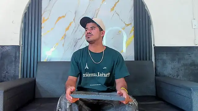 Latins on fire online show from 04.18.26