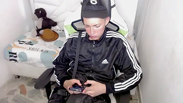 Street poemm  online show from 03.13.26