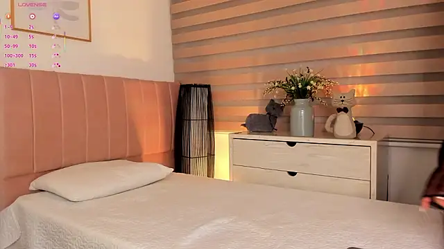 missnataly online show from 02.25.26