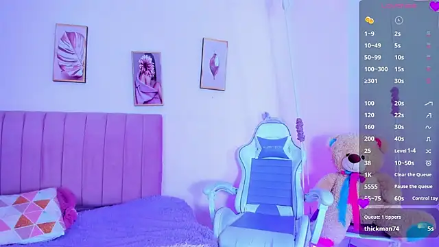 Zoow bluussh online show from 04.07.26