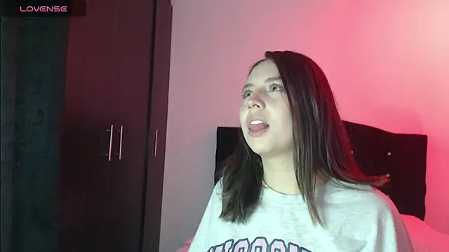 Ana  arms online show from 04.26.26