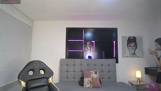 Wendy 1  online show from 04.19.26